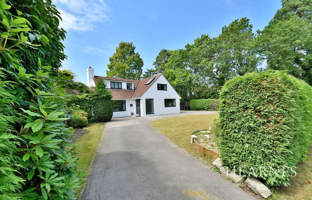 Property photo 1 of 21