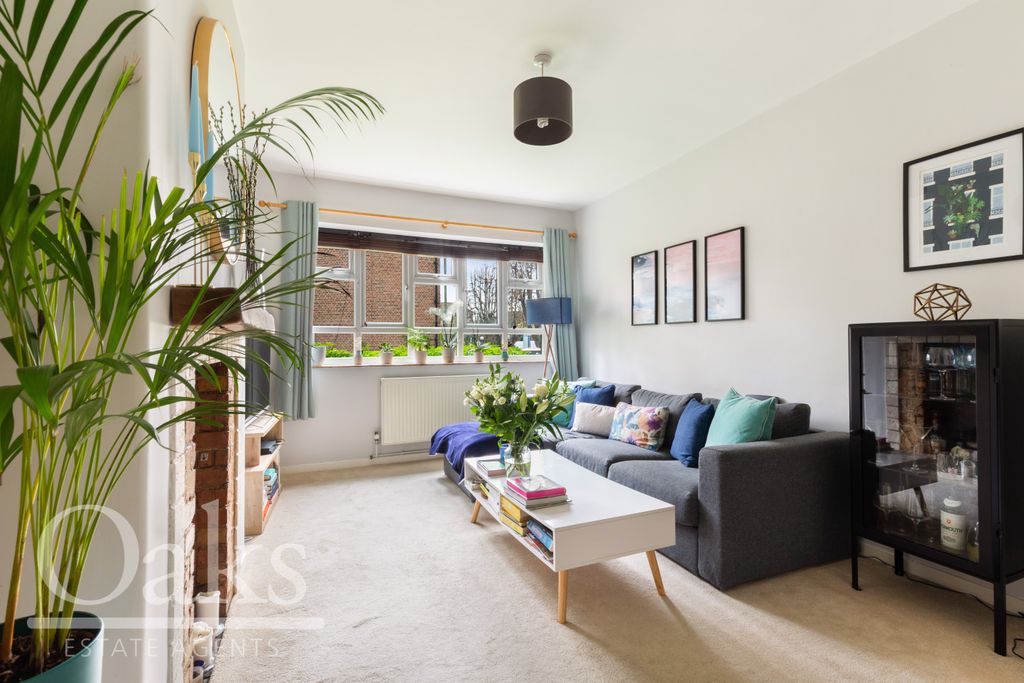 Property photo 2 of 8 Reception Room