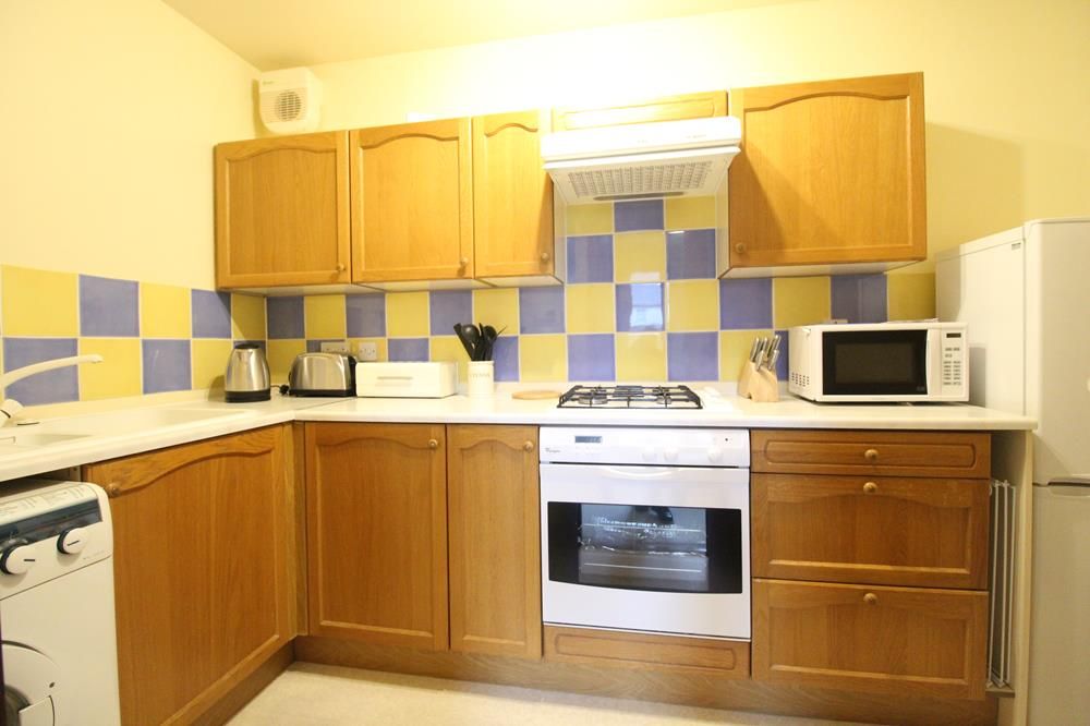 Property photo 3 of 6 Kitchen