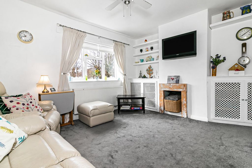 Additional image 5 of 1 bed flat for saleMons Avenue, Baldock SG7