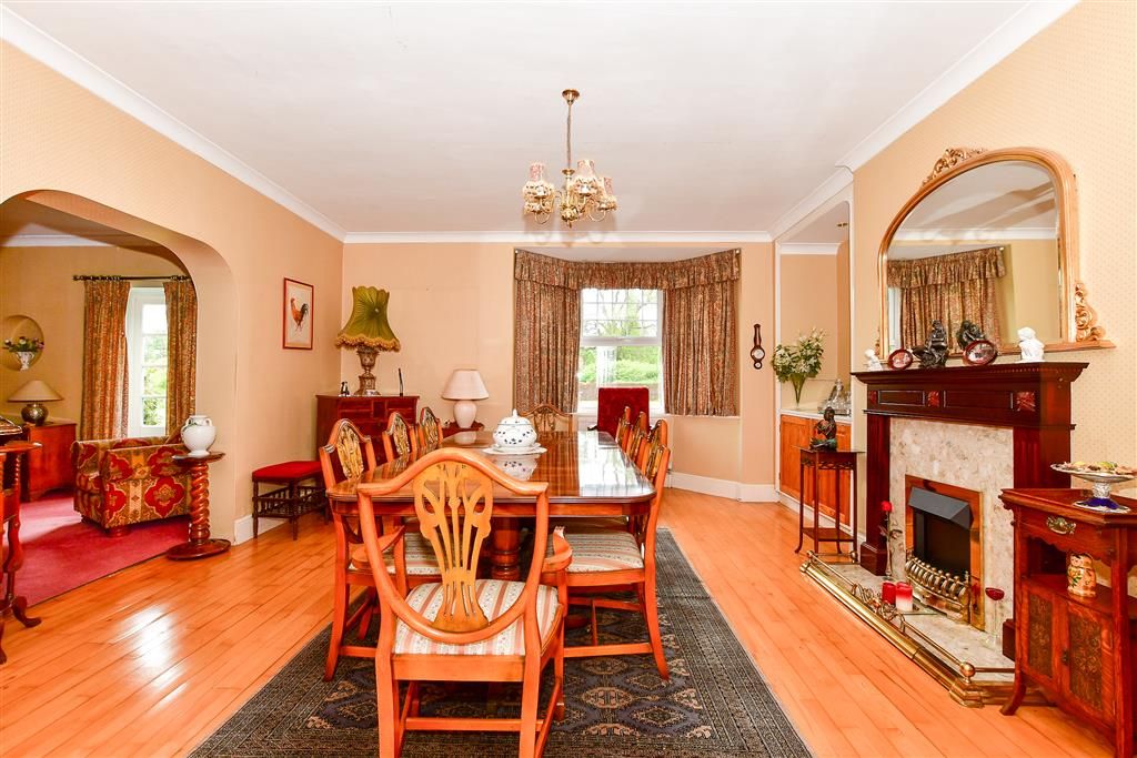 Property photo 2 of 20 Dining Area