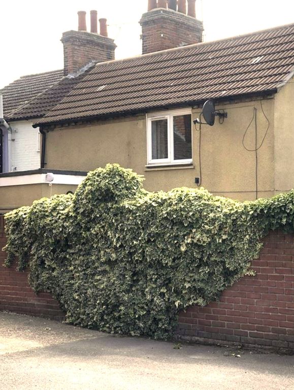 Property photo 1 of 9 Exterior