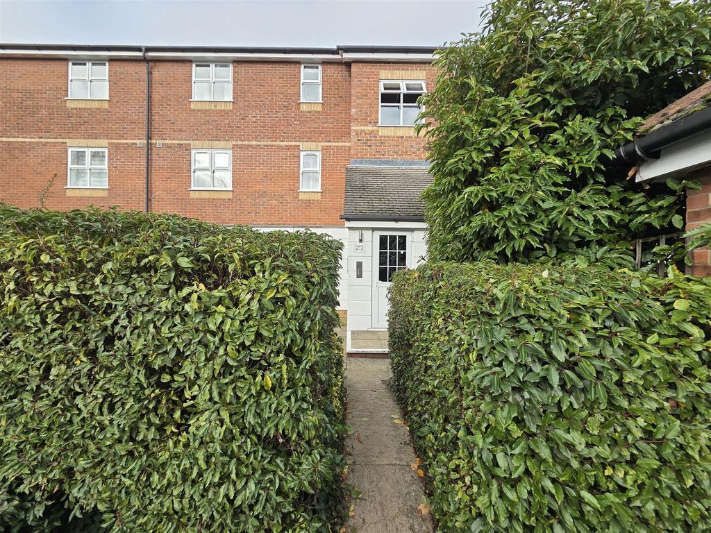 Property photo 3 of 11 Eff8d9E3-5Cdd-491c-Adb4-4E7E846c3Df7.Jpg