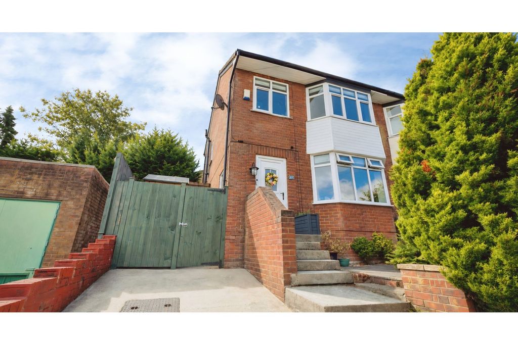 Property photo 1 of 22