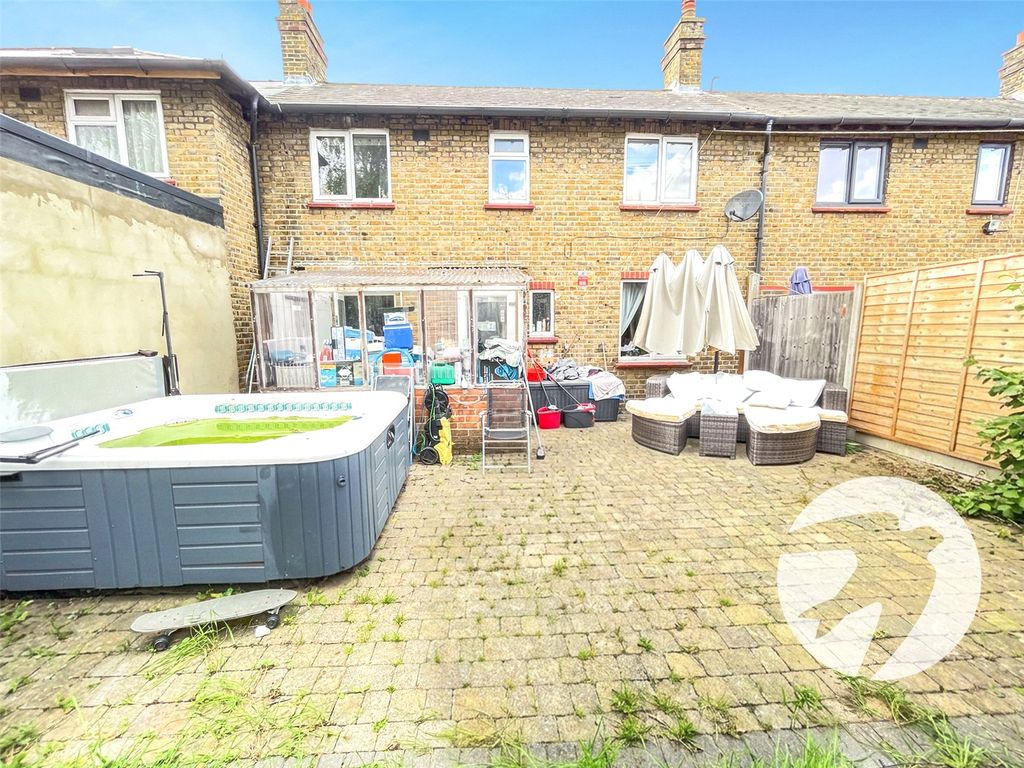 Property photo 3 of 4 Picture No. 07