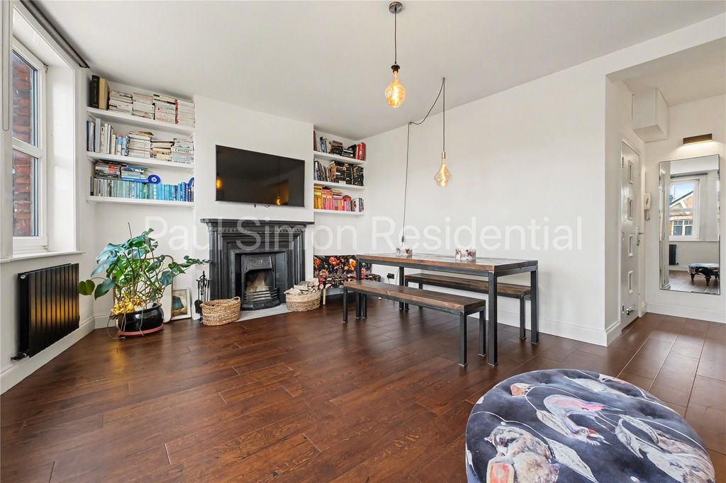 Property photo 2 of 23 Picture No. 32