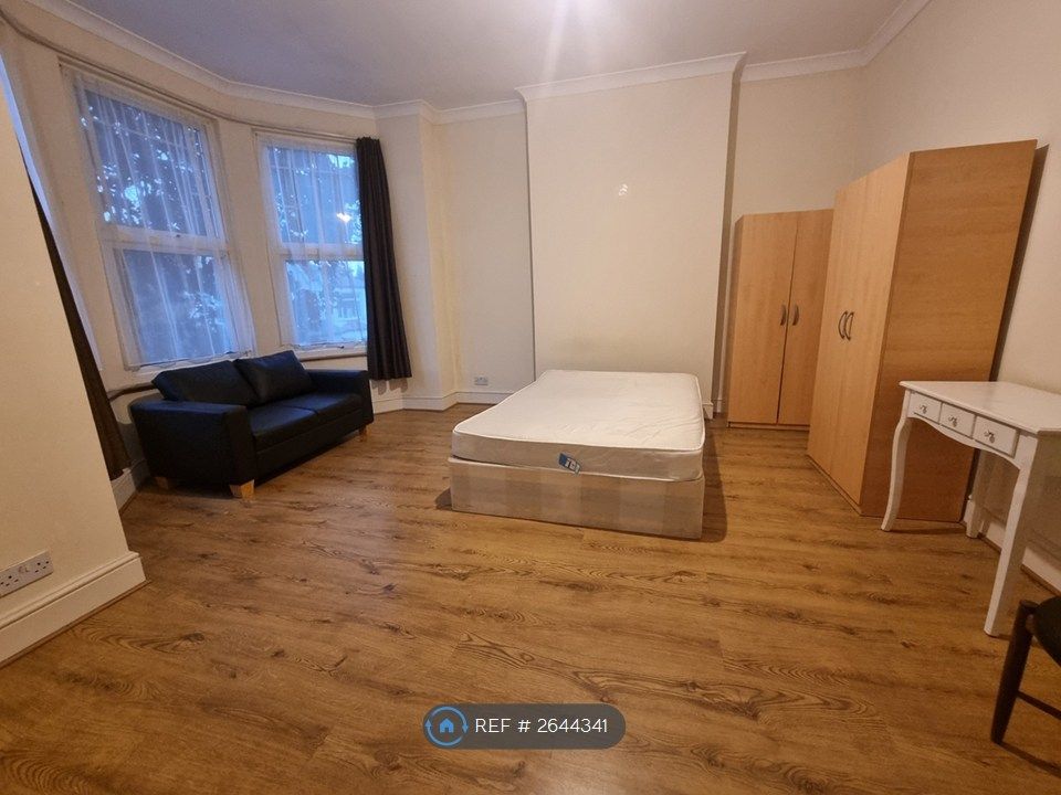 Property photo 2 of 9