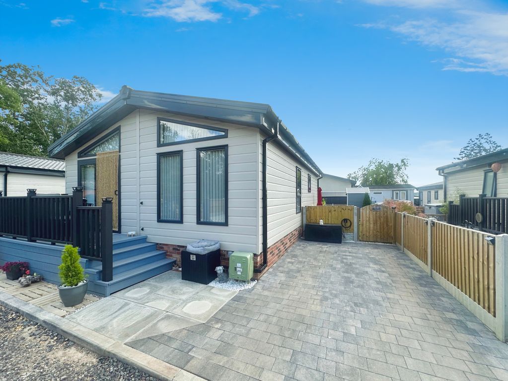 Property photo 1 of 16 Front
