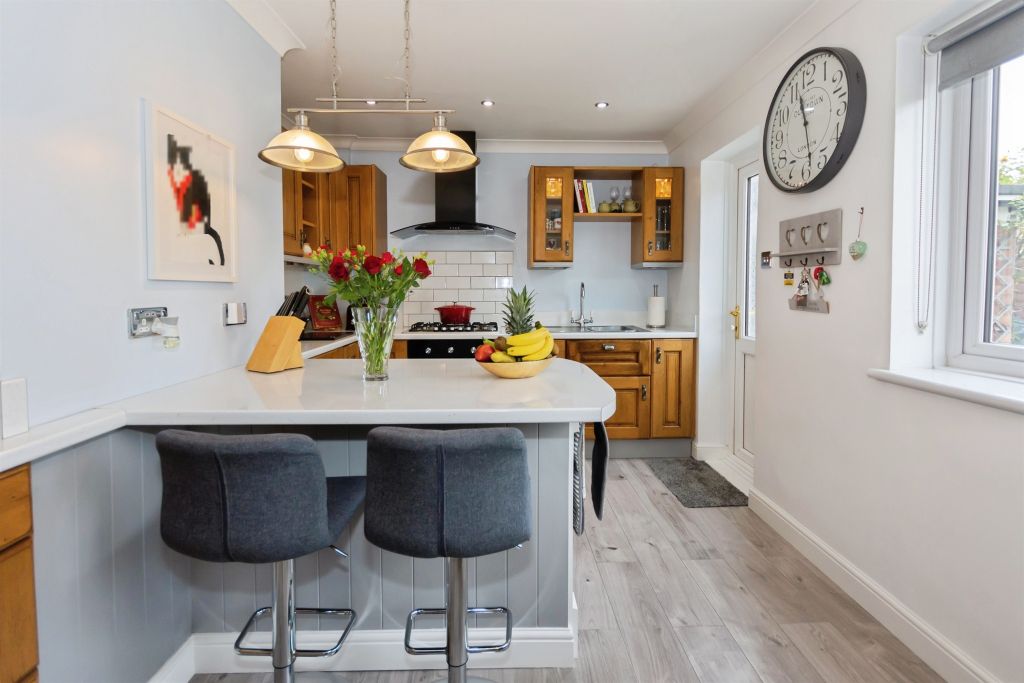 Property photo 3 of 17