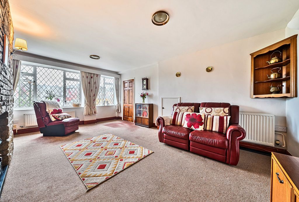 Property photo 3 of 29 1418615-6-69A057E...