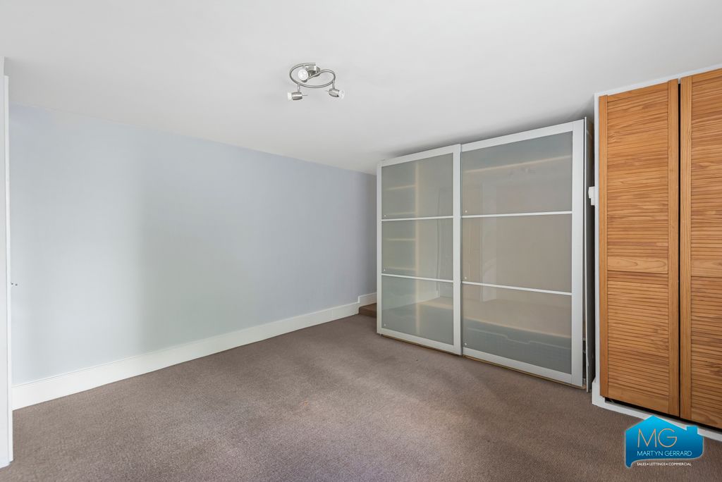 Property photo 2 of 12 Picture No. 26