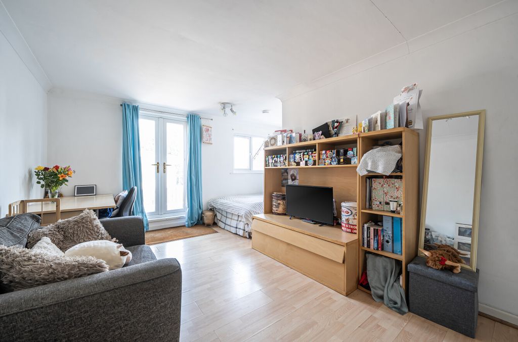 Property photo 3 of 10 1422236-6-69A84d8...