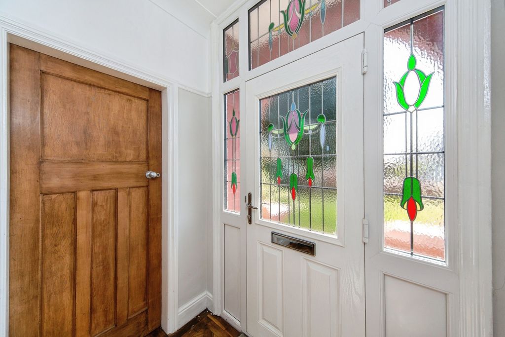 Property photo 2 of 25 Pbox-Img.Jpg