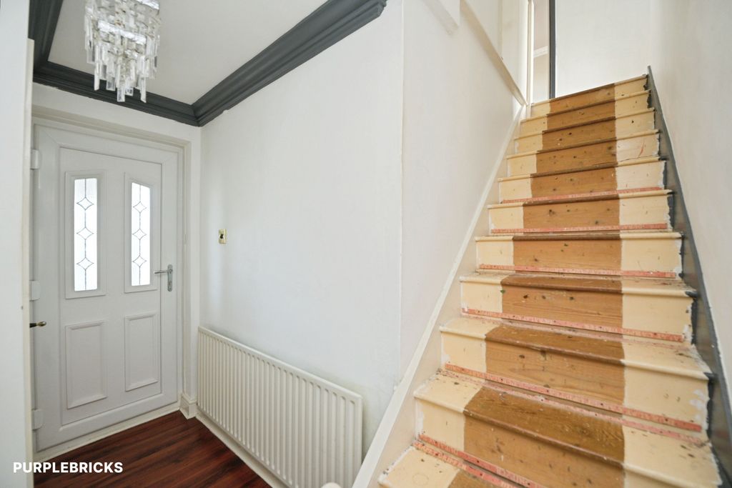 Property photo 3 of 26