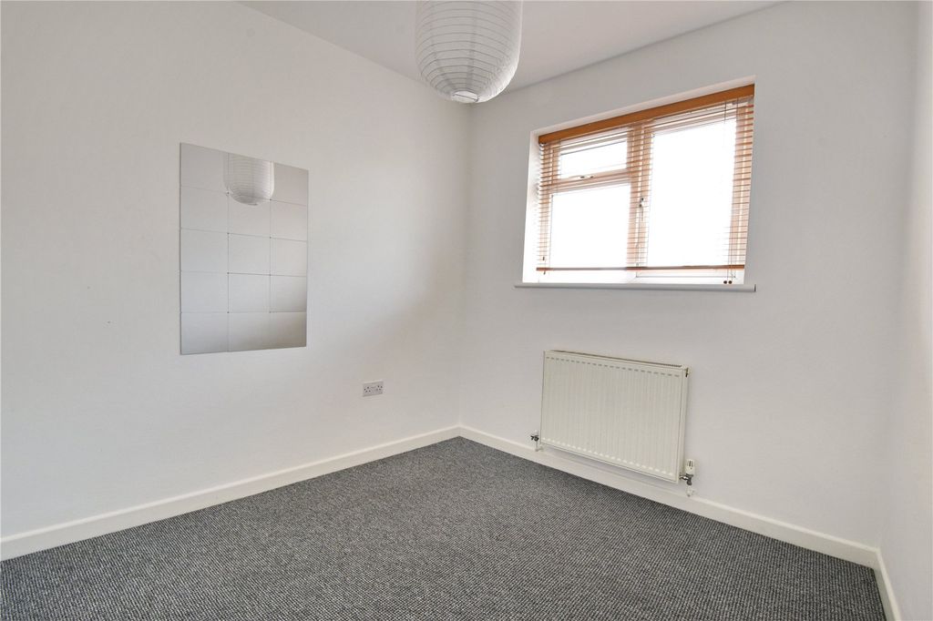 Property photo 3 of 5 Picture No. 13