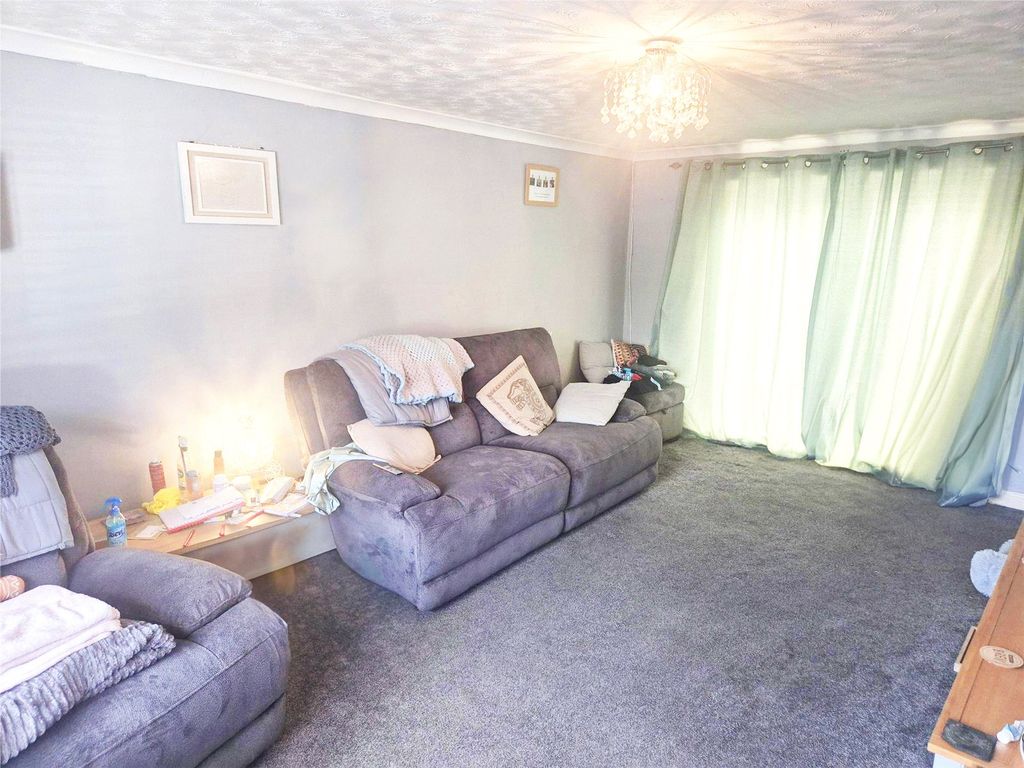 Property photo 3 of 11 Picture No. 14