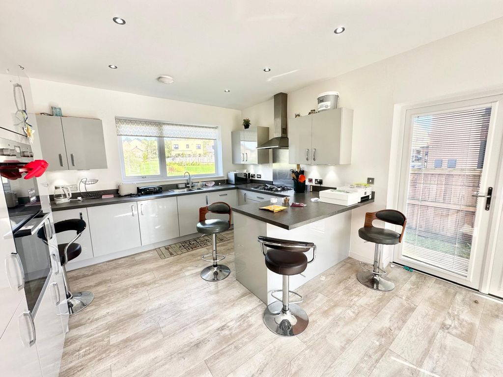 Additional image 16 of 4 bed detached house to rentAspen Close, Birtley DH3