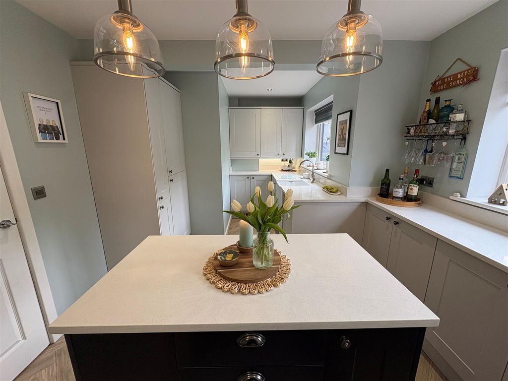 Additional image 5 of 4 bed detached house for saleCornmill Lane, Liversedge WF15