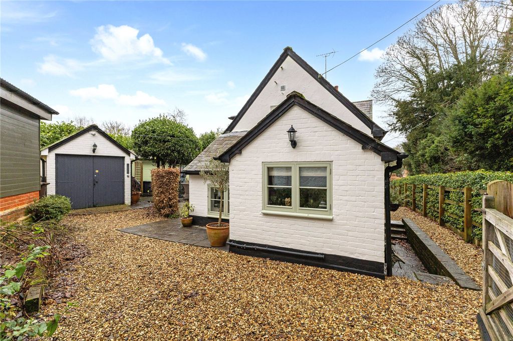 Property photo 2 of 15 Side Elevation