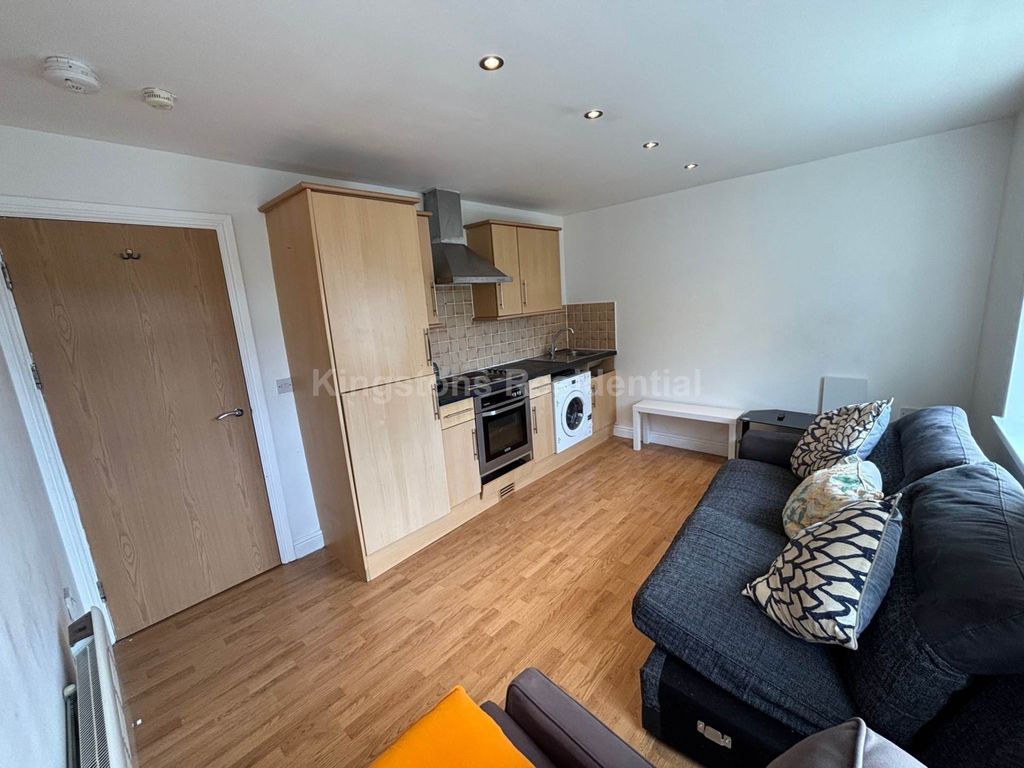 Property photo 1 of 5