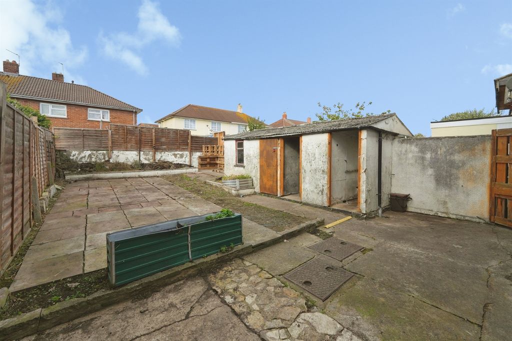 Property photo 3 of 10