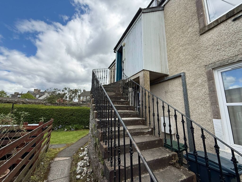 Property photo 3 of 15 5190344