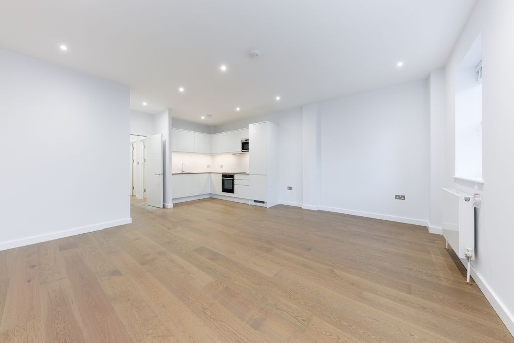 Property photo 1 of 15 Hercules Yard 10 ...