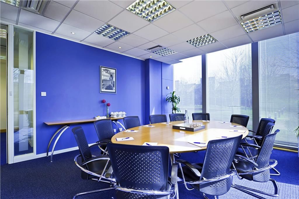Property photo 3 of 5 Serviced Office To Rent In High Street, Potters Ba