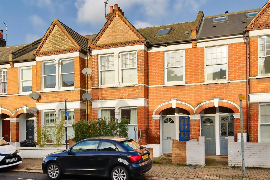 Property photo 1 of 13 127_Penwith_Road_Image1_18911_4.Jpg