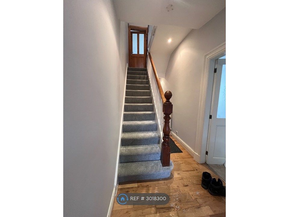 Property photo 2 of 19 Hall