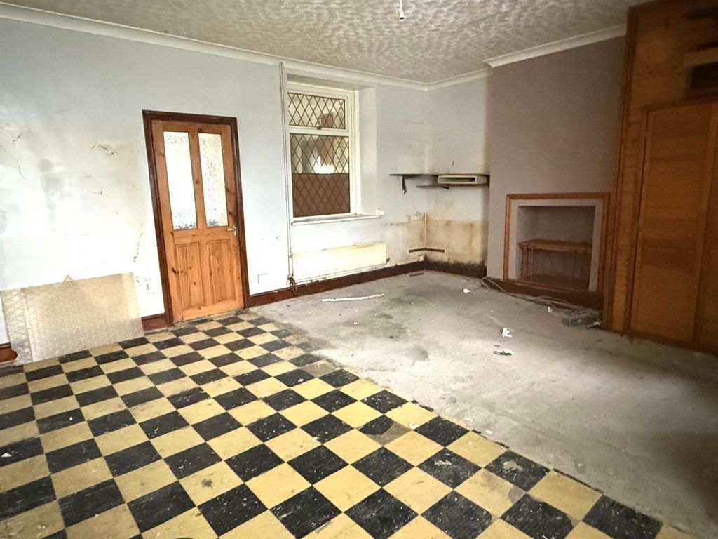 Property photo 2 of 10 Not Specified