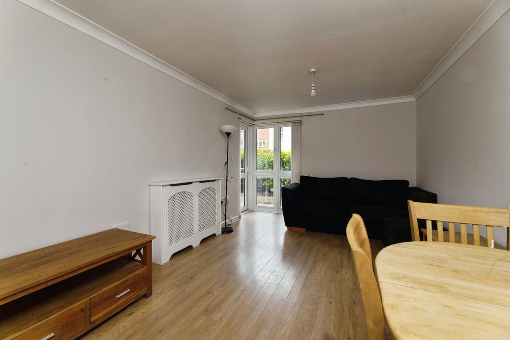 Property photo 2 of 19 Img_3638