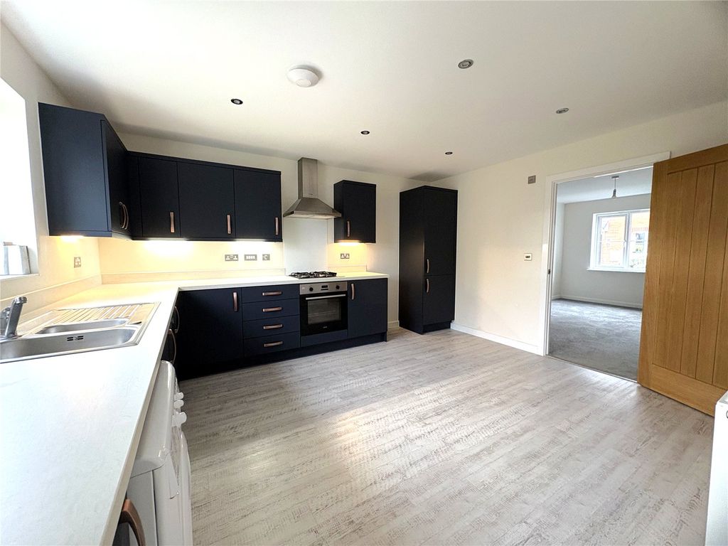 Property photo 3 of 15 Picture No. 61