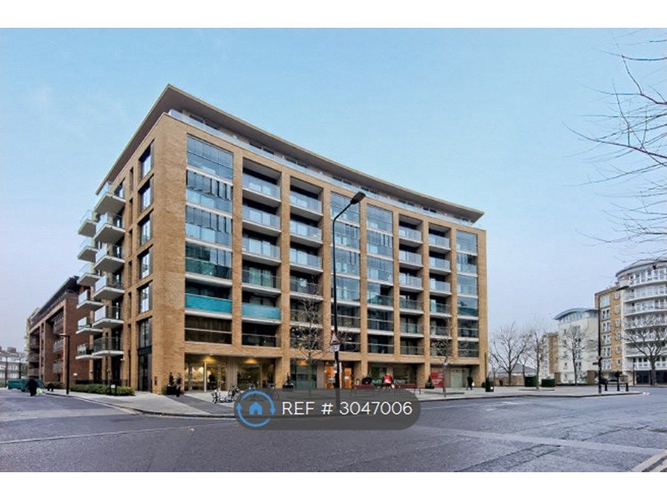 Property photo 1 of 10 Vancouver House Exterior