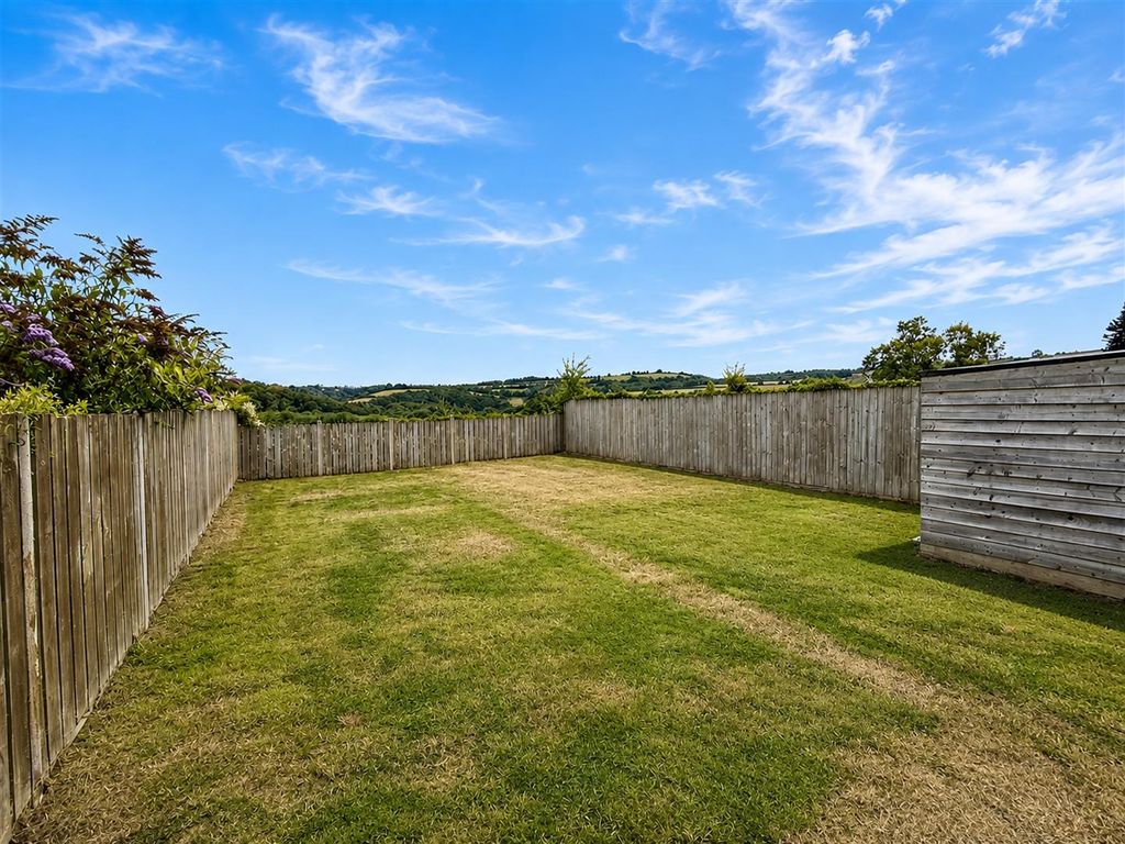 Property photo 3 of 20 Lawn.Png