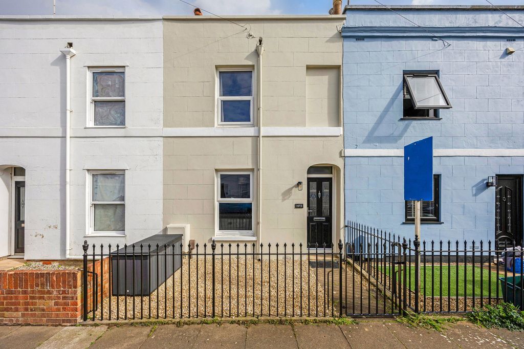 Property photo 1 of 20