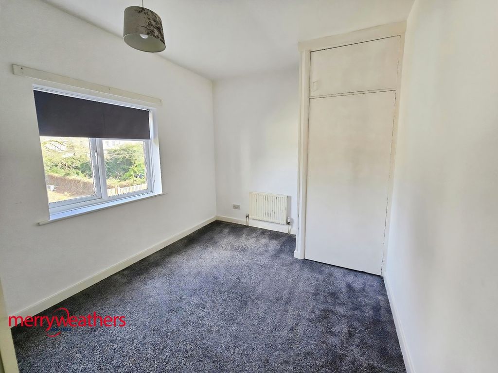 Property photo 3 of 12 Bedroom One
