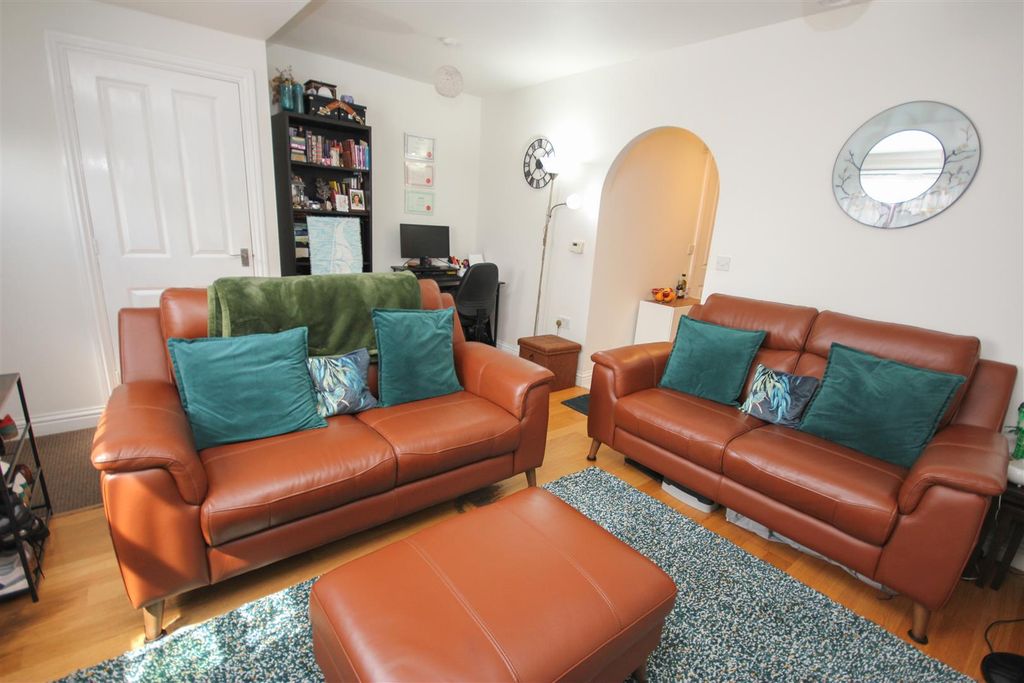 Property photo 3 of 14 Img_7476.Jpg