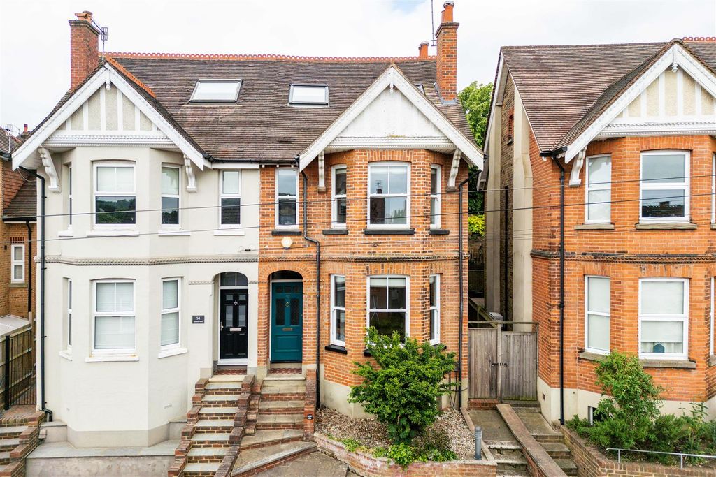 Property photo 1 of 27