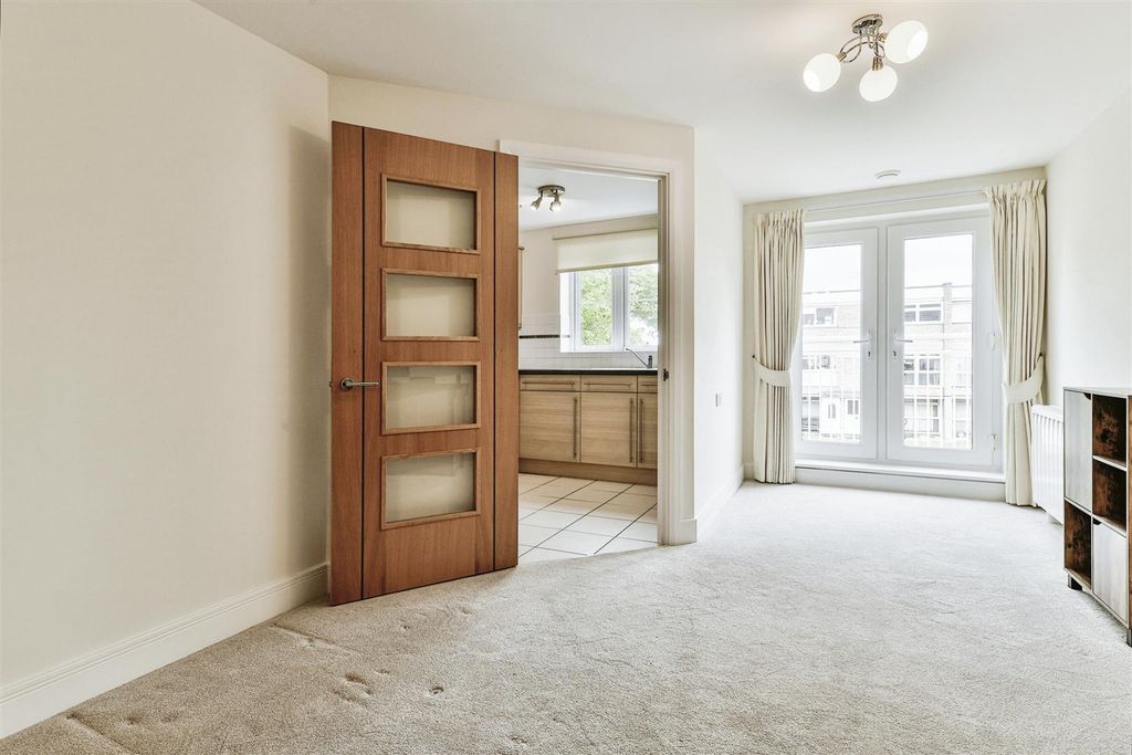 Property photo 2 of 30 46Bc95F5-E31B-ee11-8F6c-6045Bdd0E669.Jpg