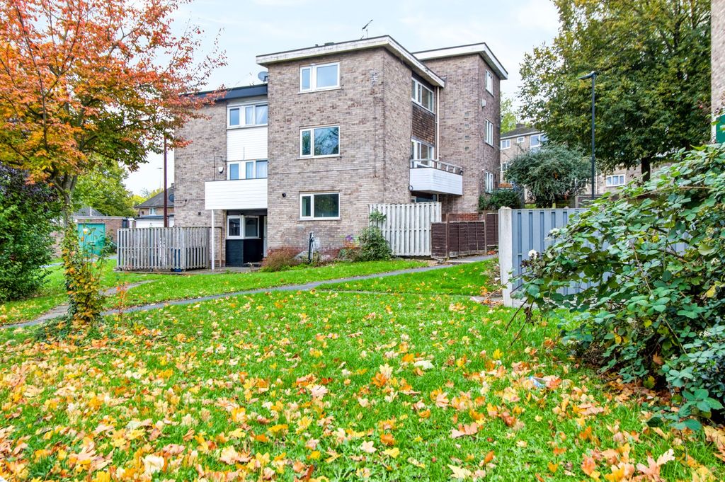 Property photo 1 of 19 Front