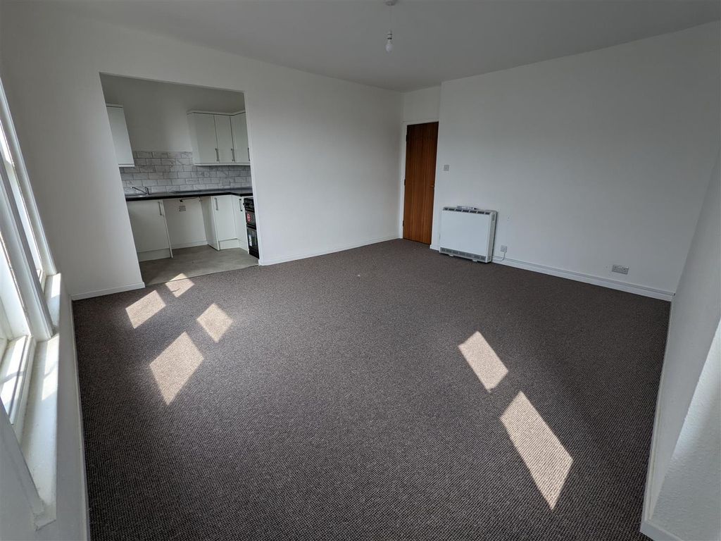 Property photo 2 of 7 Lounge 2.Jpg