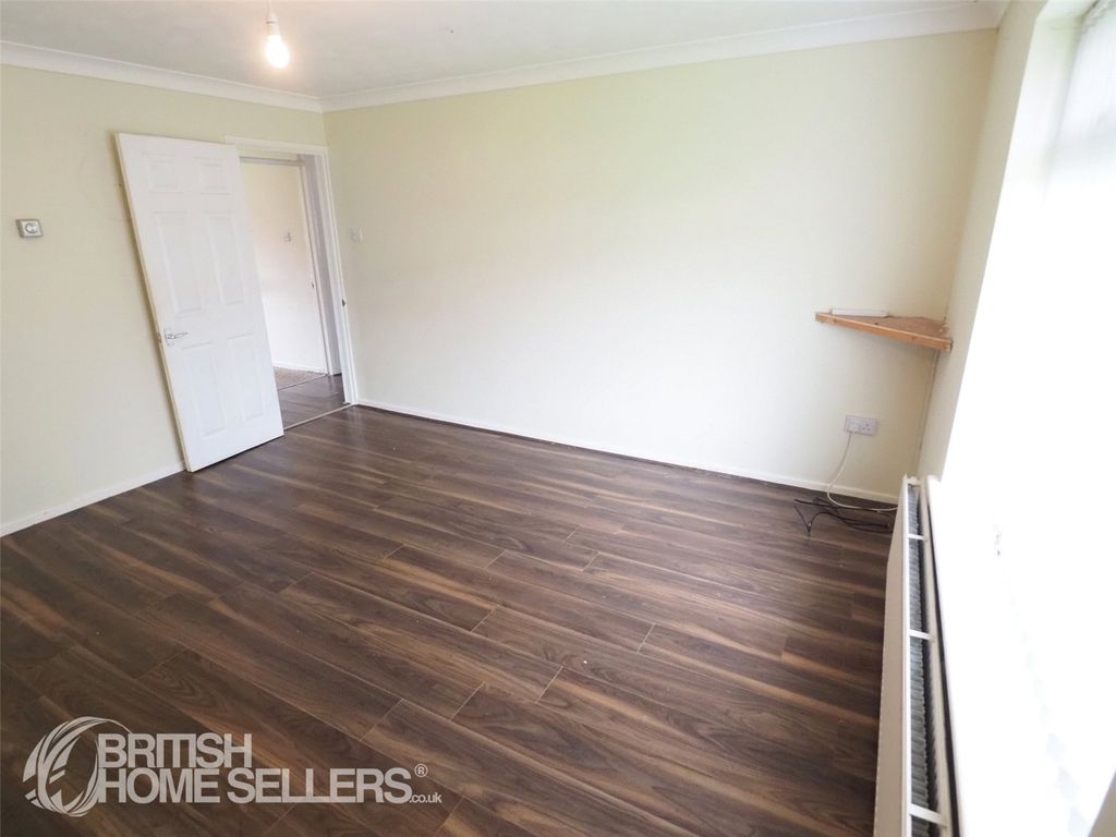 Property photo 3 of 27 Picture No. 20