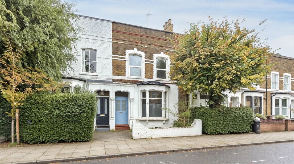 Property photo 1 of 11