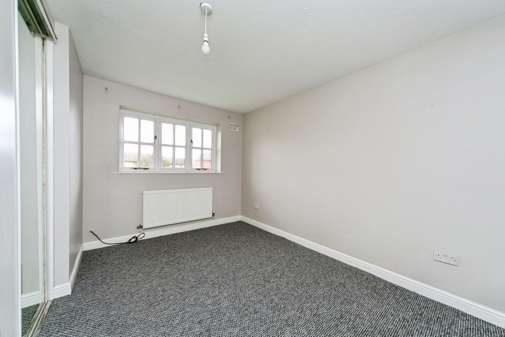 Property photo 3 of 13 Photo