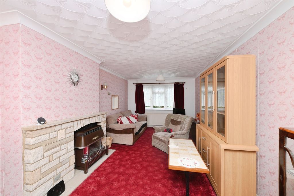Property photo 3 of 16