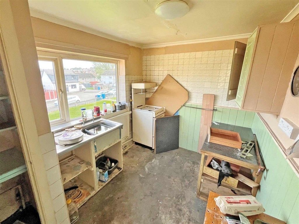 Property photo 3 of 5