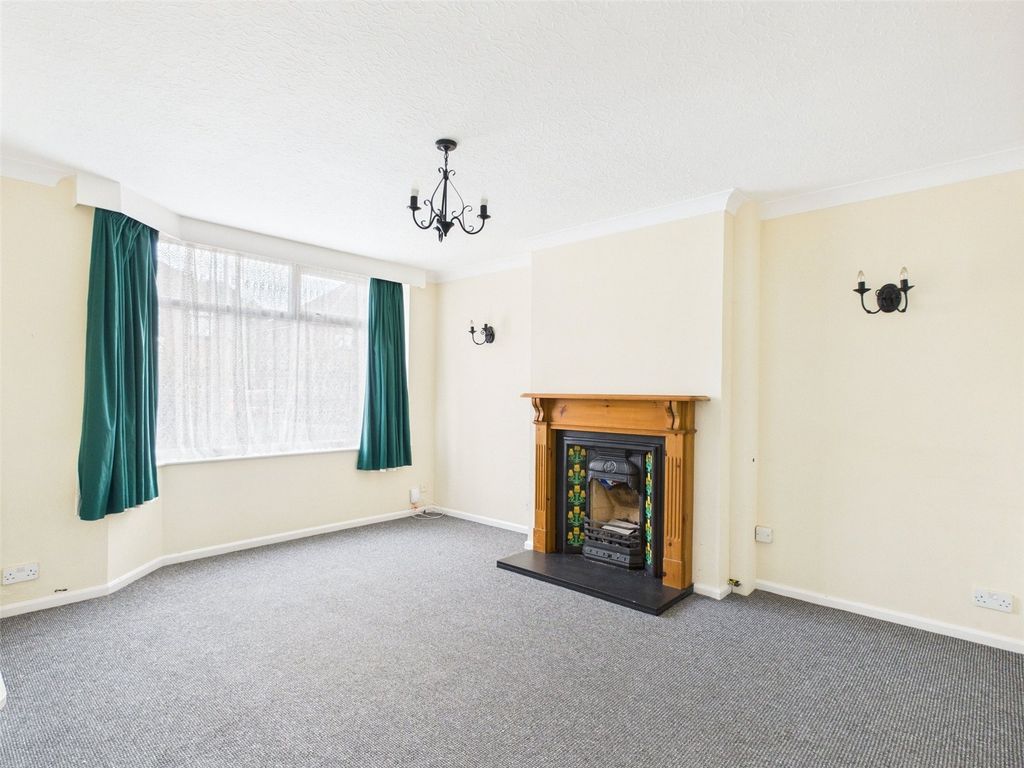Property photo 2 of 25 Picture No. 32