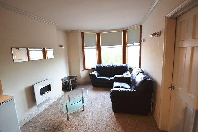 Property photo 2 of 7 Lounge