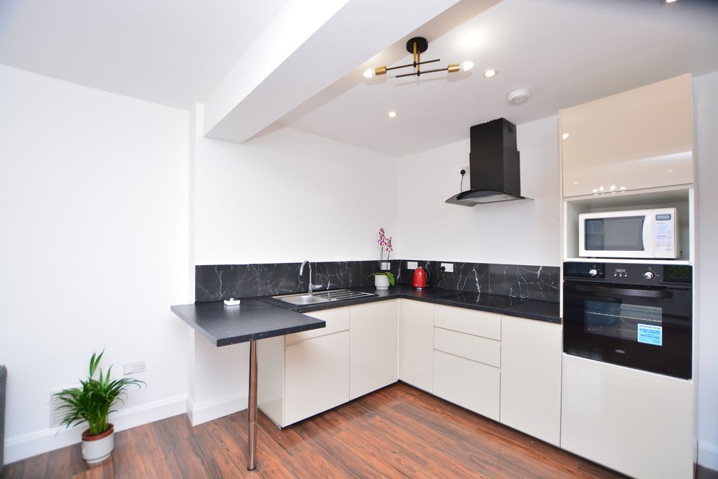 Property photo 2 of 6 Photo 11